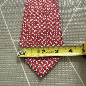 NEW 346 Brooks Brothers 100% Silk Men's Necktie Red w/ Chain Link Design